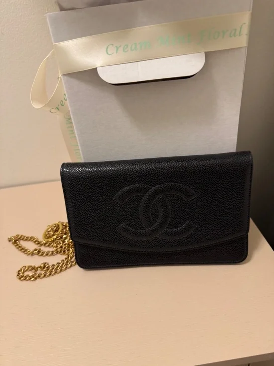 CHANEL Chain Wallet WOC - Picture 2 of 10